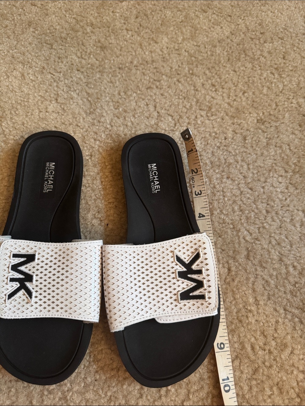MICHAEL KORS - White and Black MK Perforated Slide Sandals - Size 7 - Picture 6 of 7